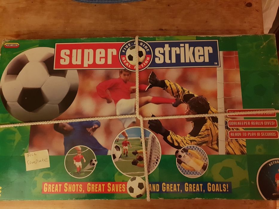 Super fotbal striker