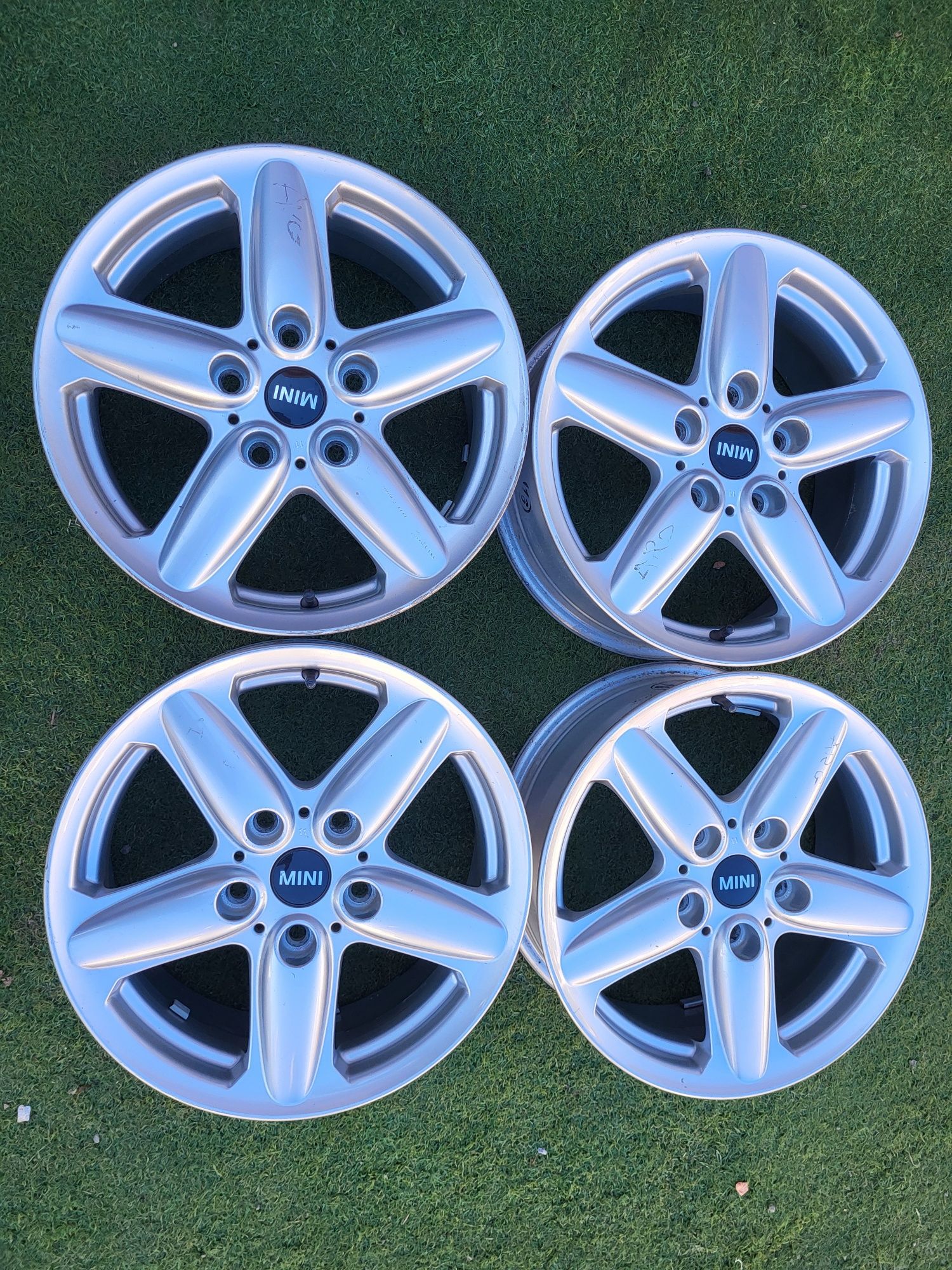 16 5x120 Mini Cooper лети джанти 5х120 мини