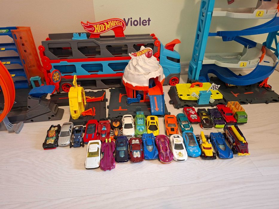 Set jucarii Hot Wheels