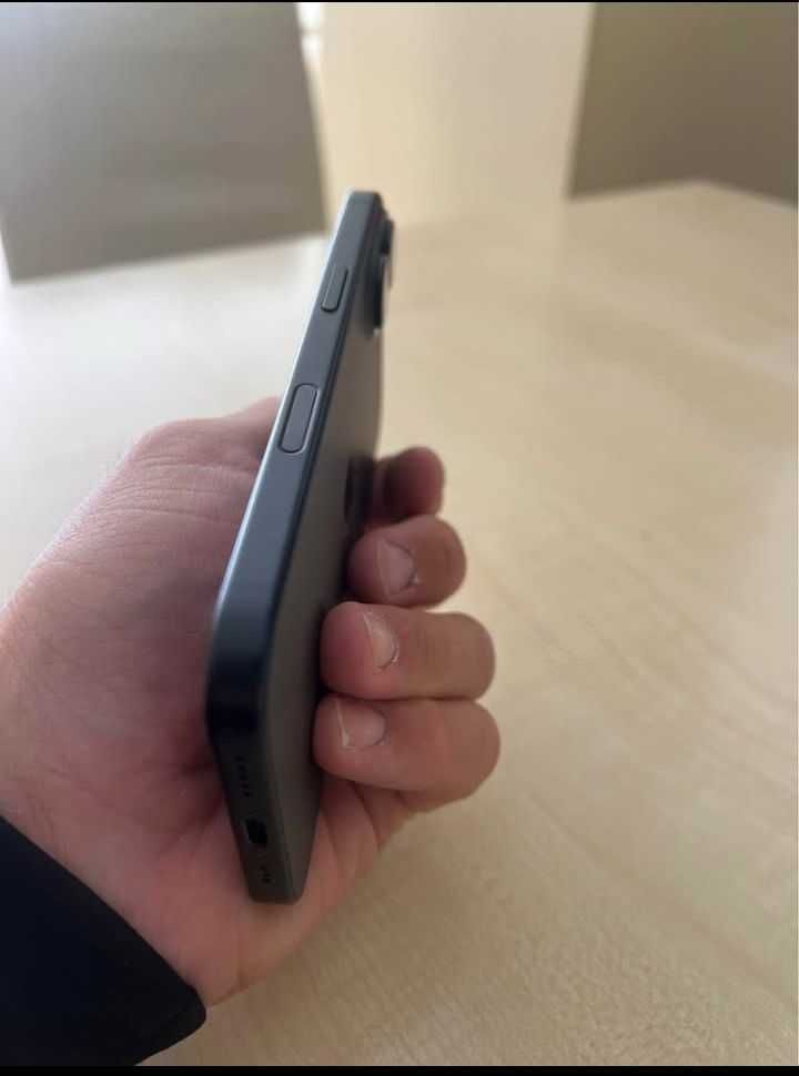 Iphone 15 va iphone 16 i