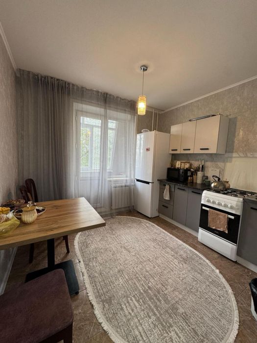 2-х ком на 2 этаже в 8 мкр