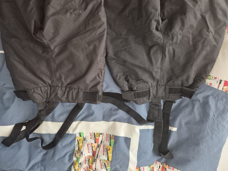 Pantaloni ski,salopeta iarna impermeabila decathlon 8ani