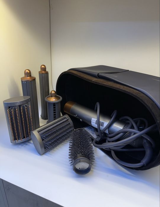 Dyson HS05 multi stayler