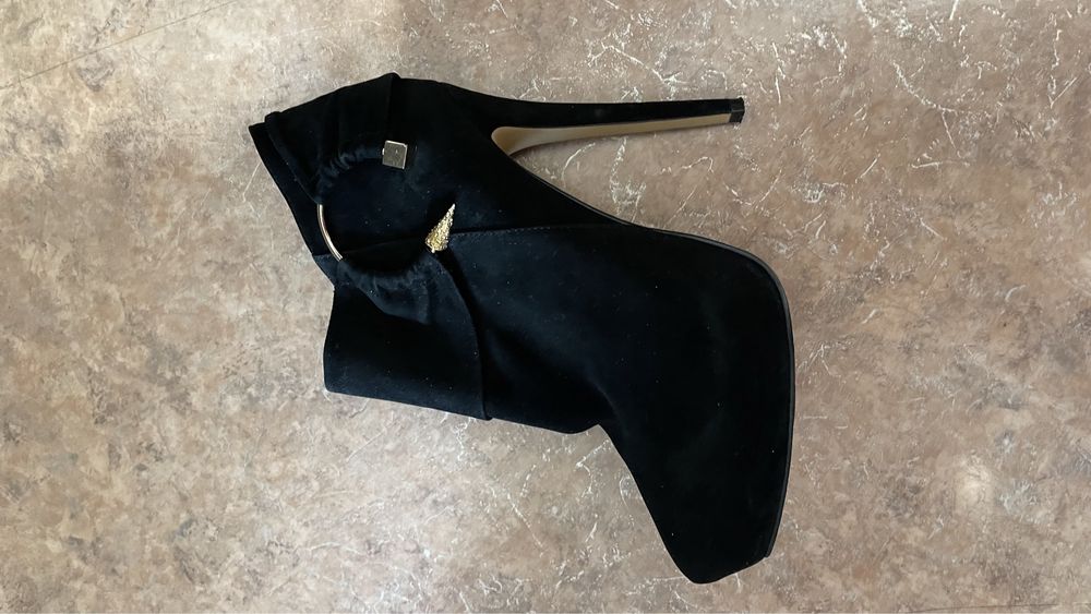 Женская обувь