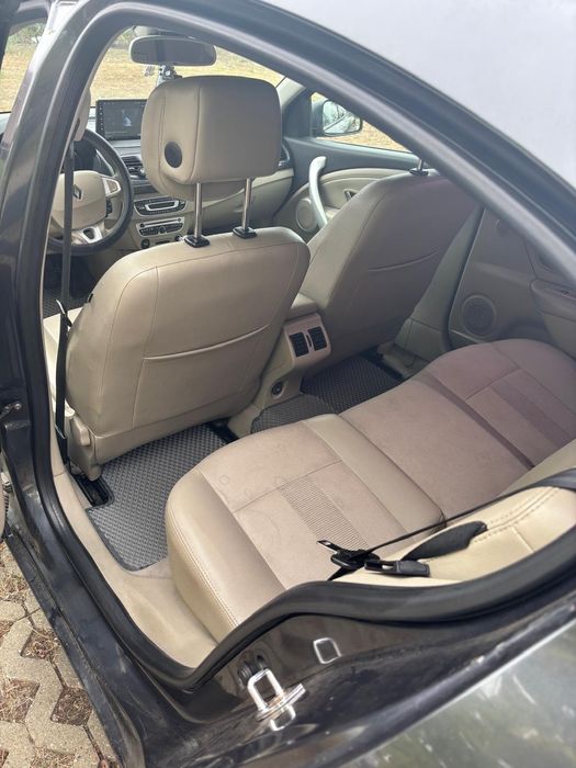 Vand Renault Fluence 2010