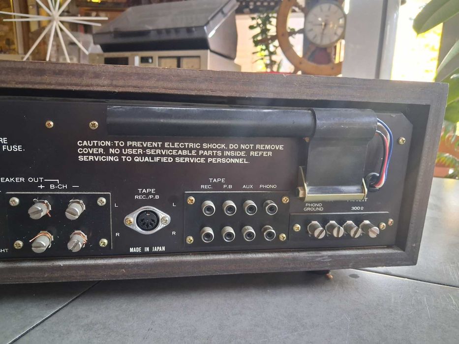 Akai AA-6300 stereo receiver