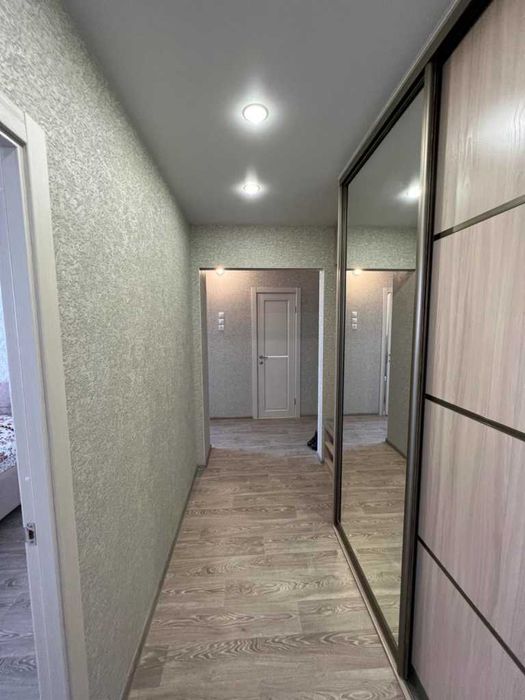 Сдается 3-х комнатная 3-й этаж квартира в центре города новый