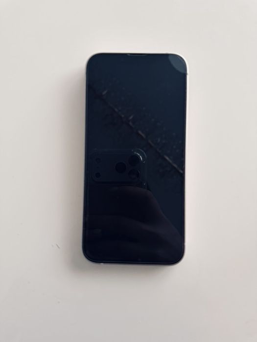 Iphone 13 pink в отлично състояние