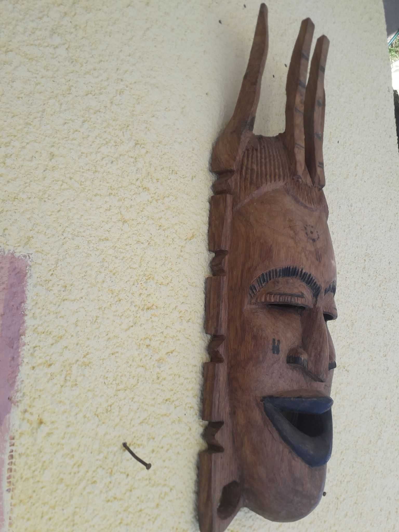 Masca lemn sculptata africana