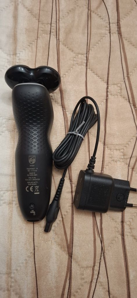 Електрическа самобръсначка philips  series 5000