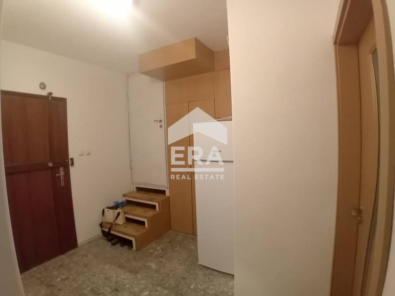 ЕРА Фаворит предлага уютен двустаен апартамент под наем в Младост 4