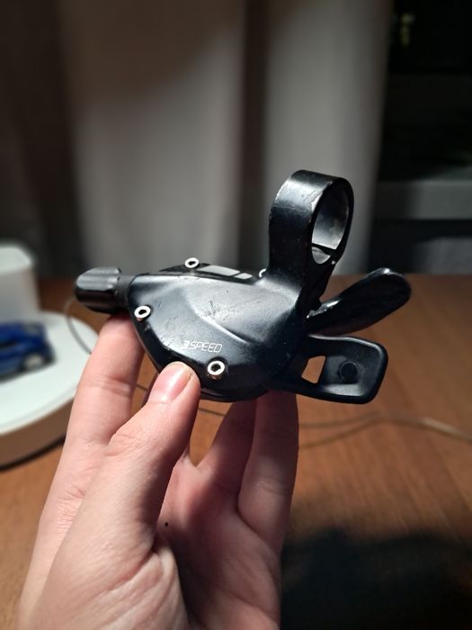 Продам срам Манетку