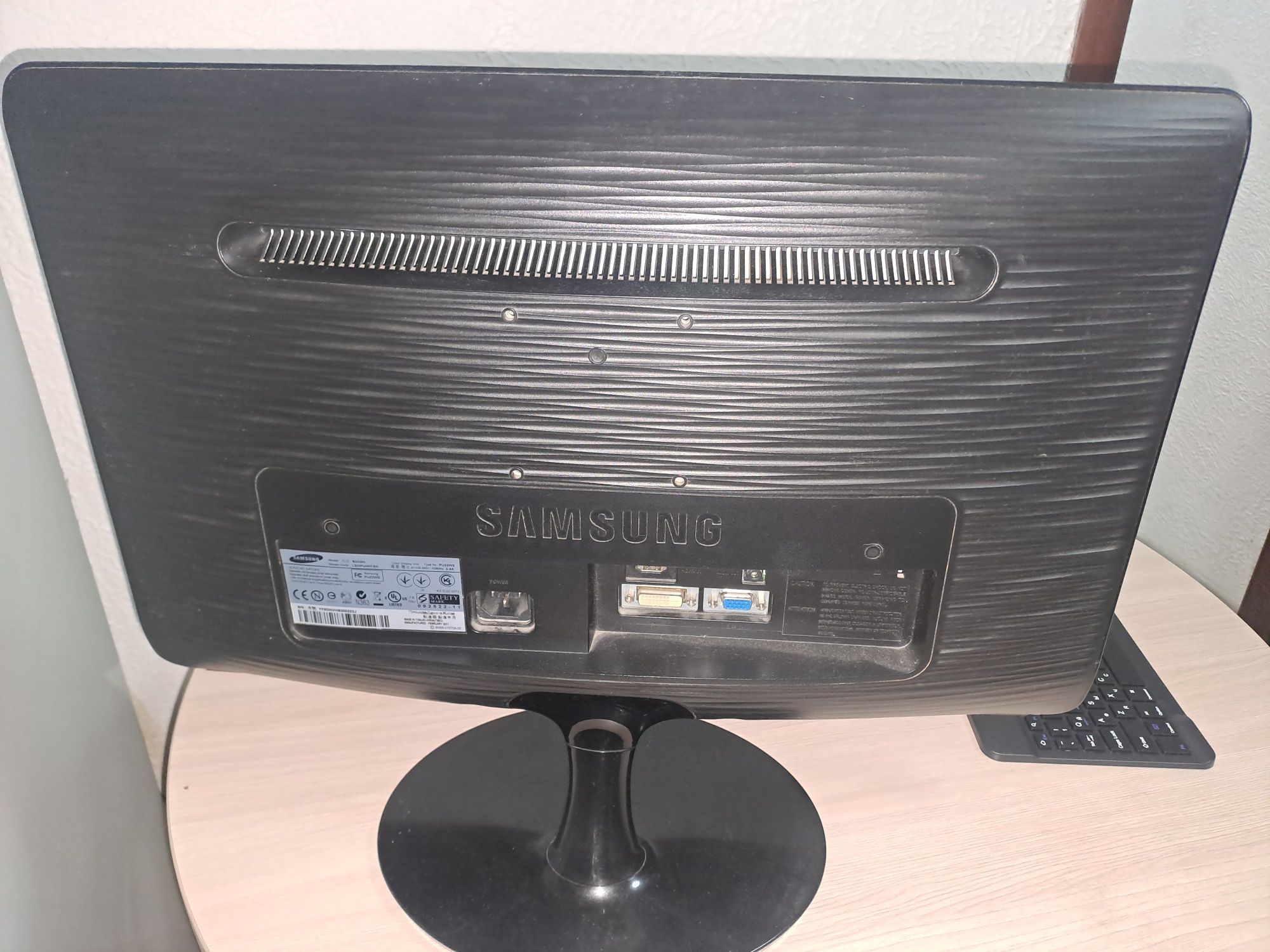 Продам монитор samsung syncmaster b2230
