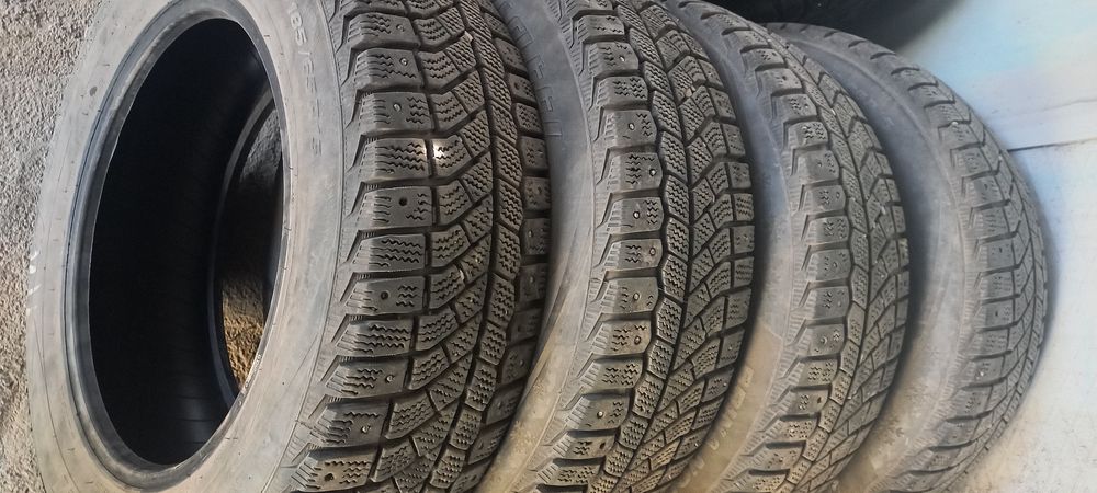 Комплект зимних шин 185/65 R15 Viatti