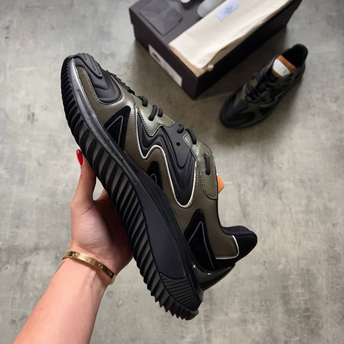 Топ модел на Valentino мъжки обувки