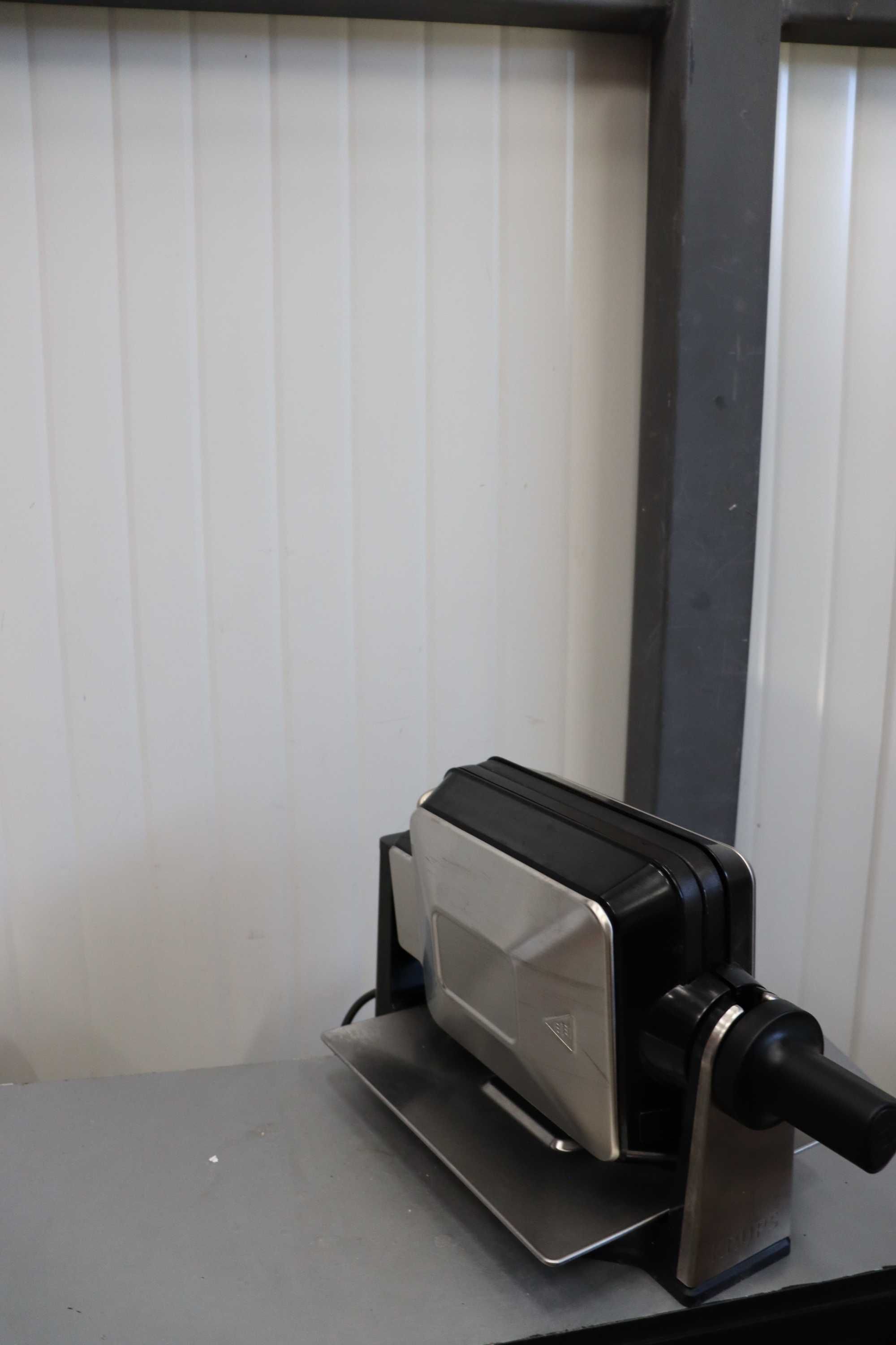 Krups FDD 95 D гофретник професионален 1400W