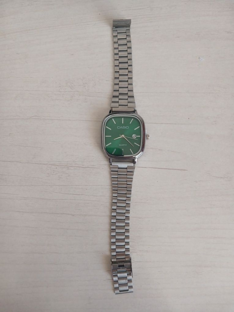 Часы casio новый