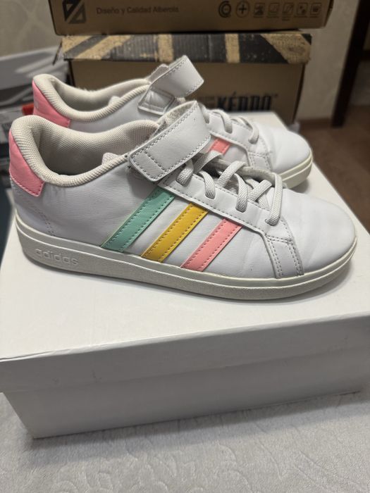 Кроссовки Adidas