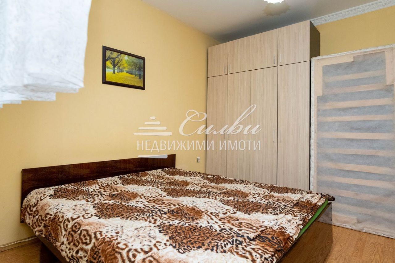 Продава се Двустаен апартамент в Шумен, Еверест - 62 кв.м за 1193 €/кв.м - Снимка #8