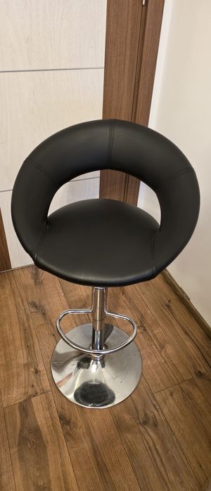 Scaun înalt, bar