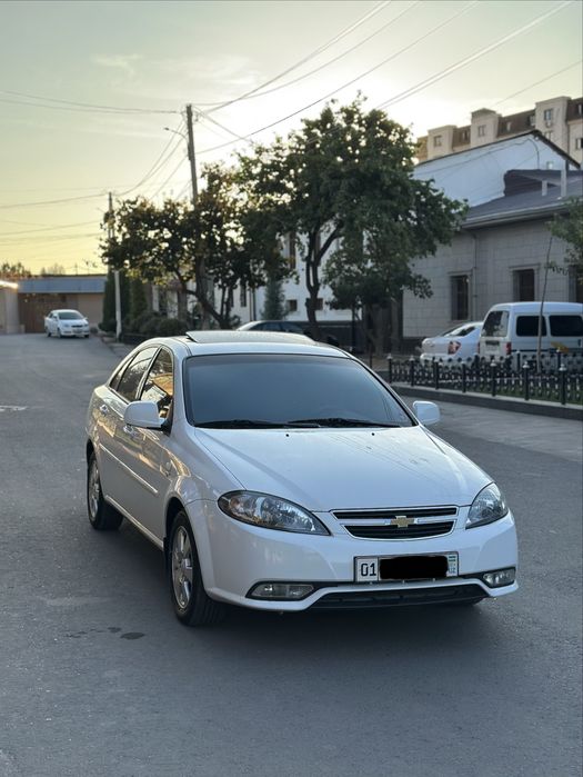 Gentra 2020 3-pozitsiya Full Avtomat karobka srochna sotiladi