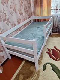 Кровать детская; кровать в детскую