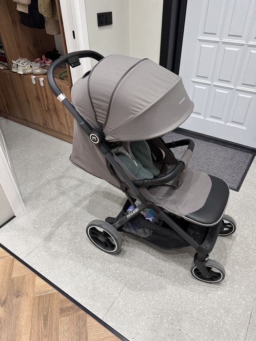 детская коляска до 22 кг, в хорошем состоянии