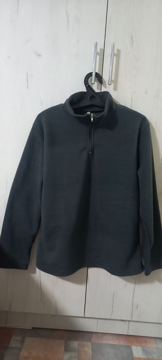 Кофта флиска с замком новая!