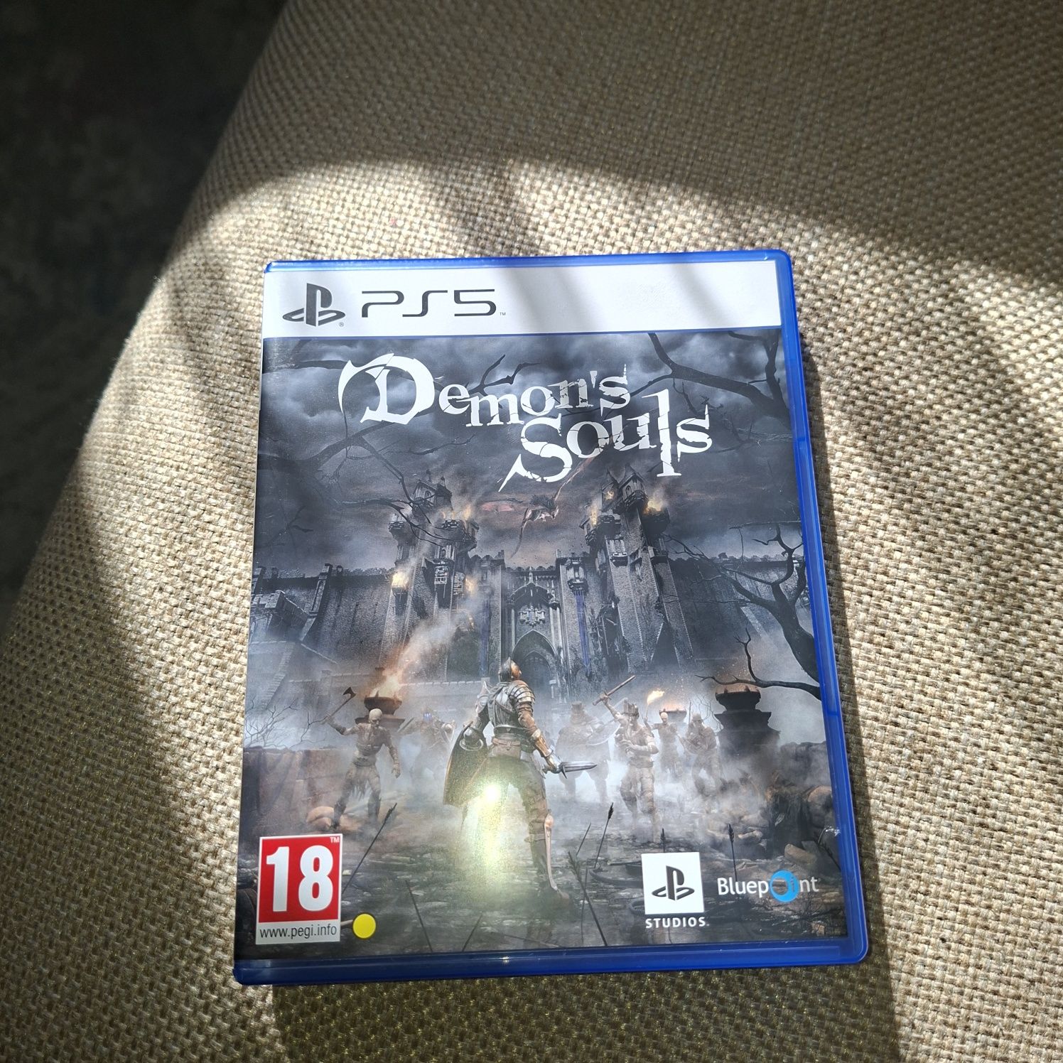 Продам или обменяю диск пс 5 demon souls.