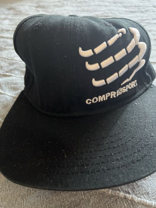 Sapca trucker cap Compressport