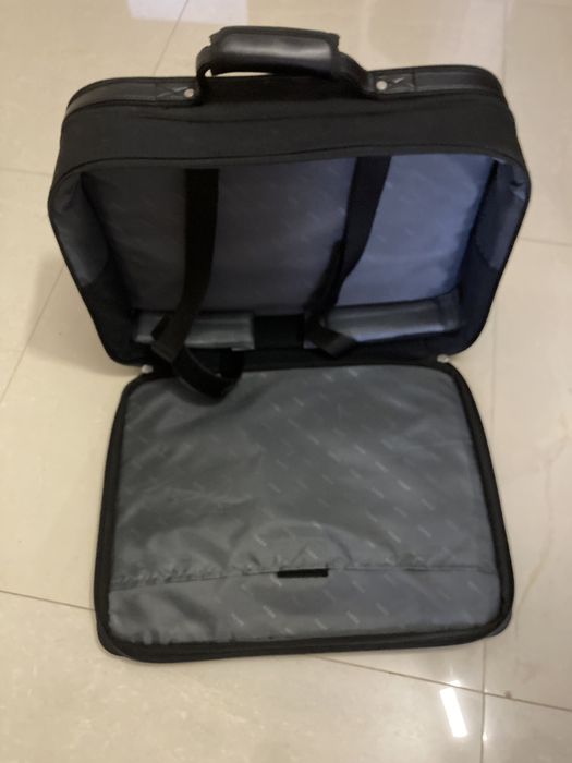 Geanta laptop / geanta office