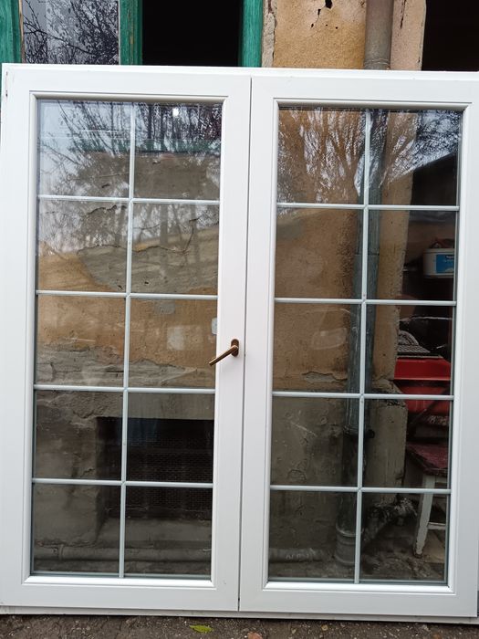 Vând termopan dublu stratificat stare buna