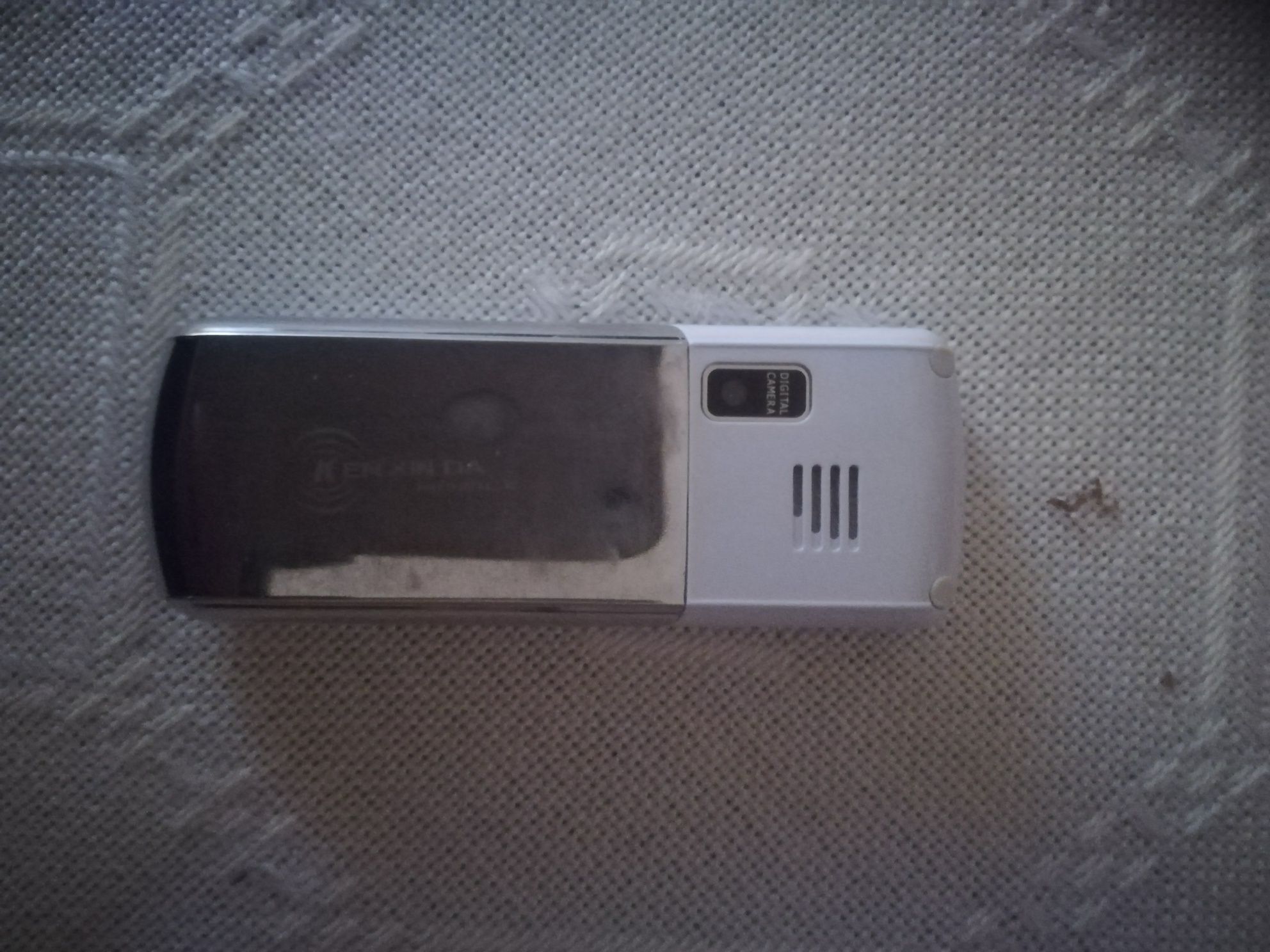 Mini telefon metalic