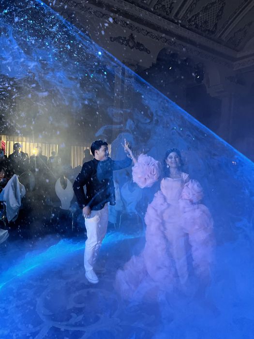 Шоу-торт 2 метр и Тяжелый Дым для свадебных мероприятий