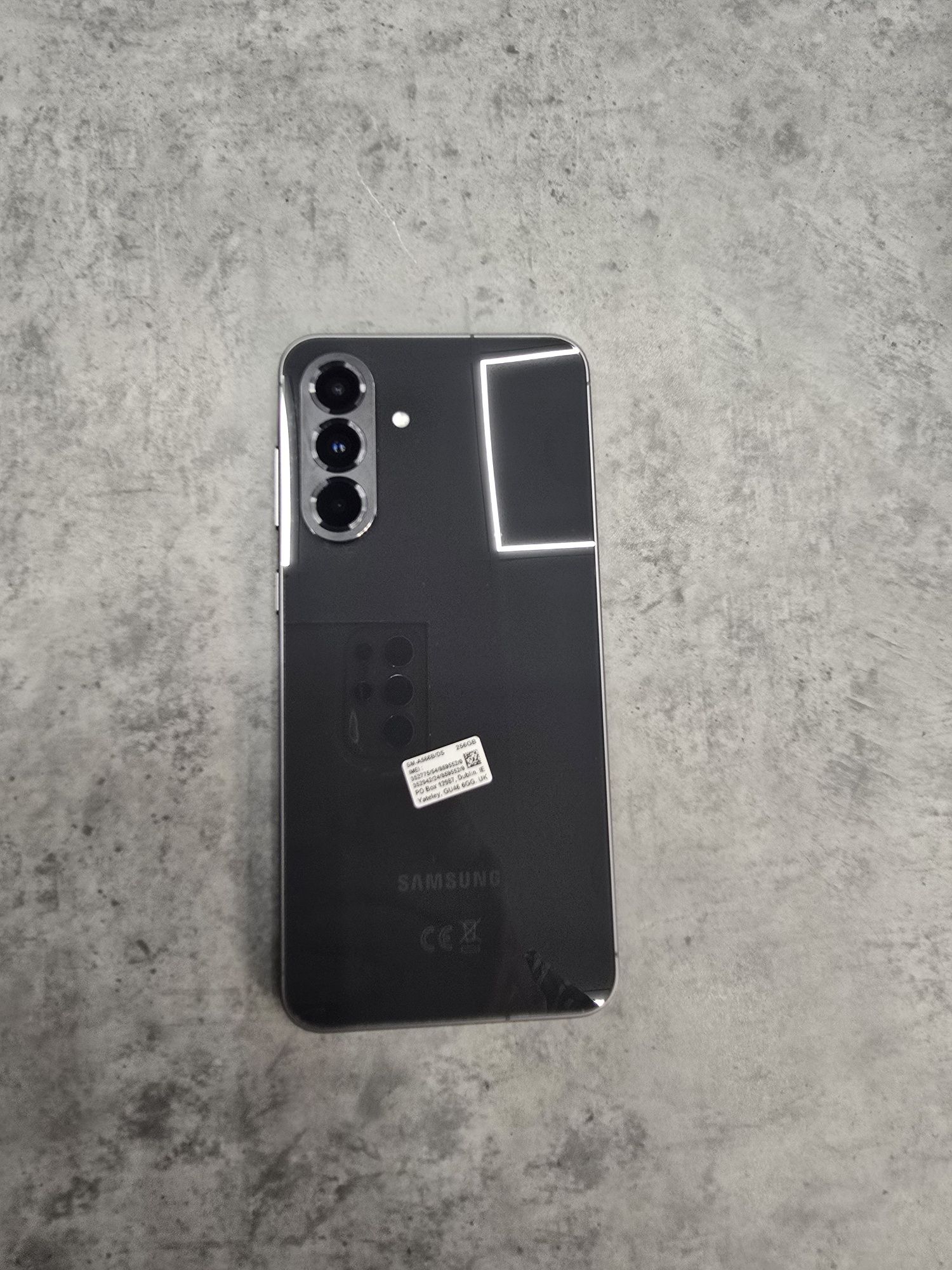 Samsung A56 5G  8/256 GB Перфектен!!! Z-3150