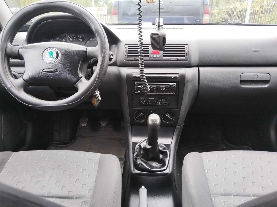 Se vinde SKODA OCTAVIA an 2009