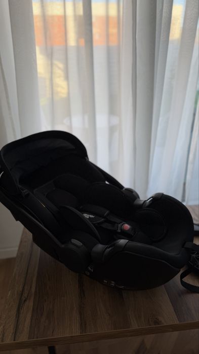 Scoica Britax Römer BABY SAFE PRO + adaptori joolz aer