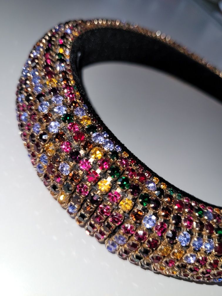 Diadema coronita Zara cu pietre multicolore
