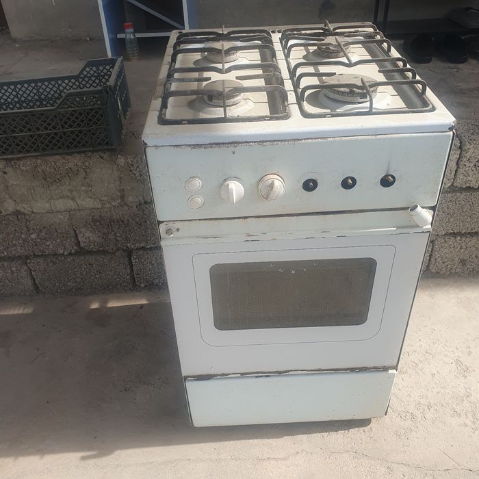 Gaz plita sotiladi