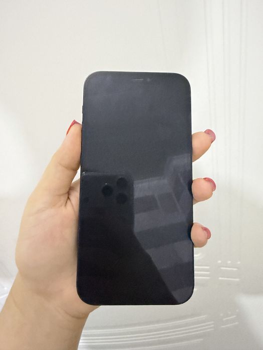 Продам iphone 12