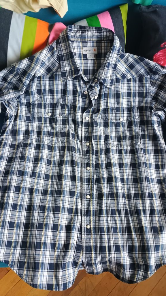 Продавам мъжка риза Carhartt ,размер Xl.
