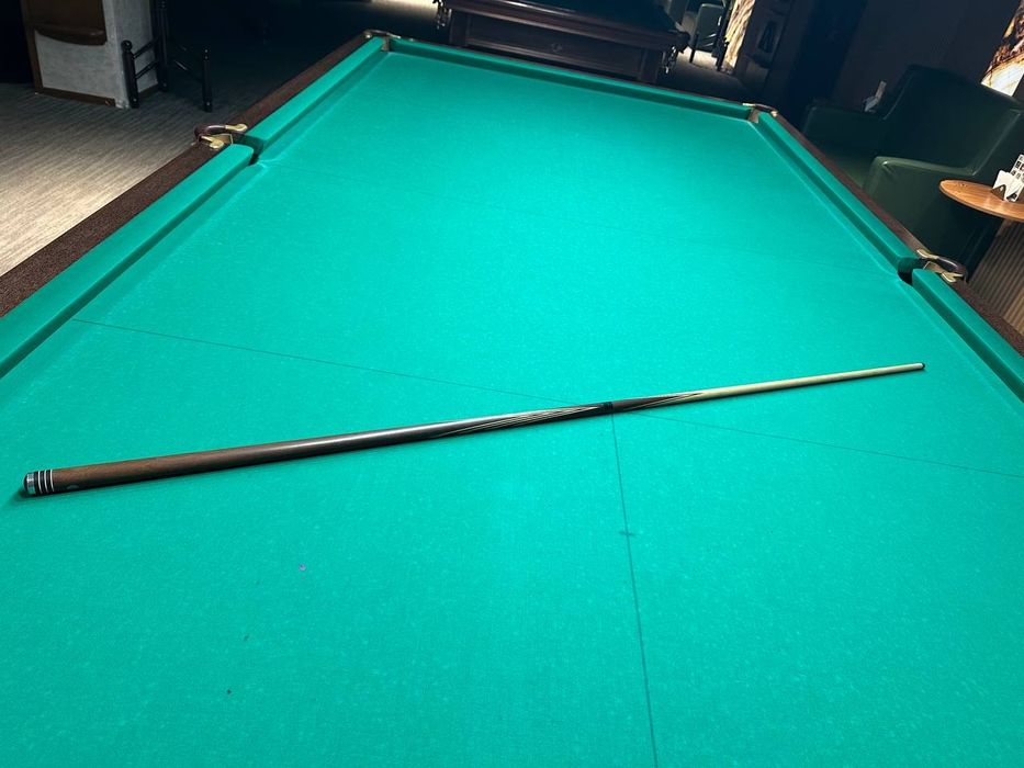 Бильярдный победителя Кий