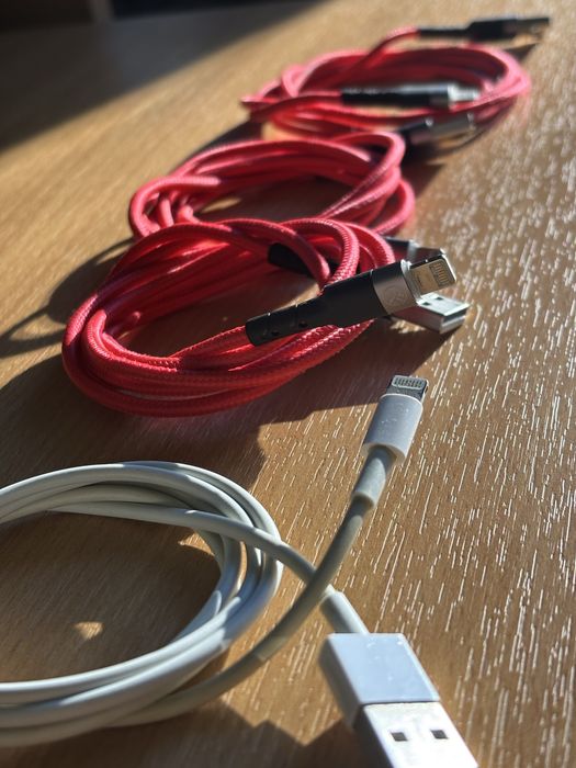 Cabluri de date iPhone