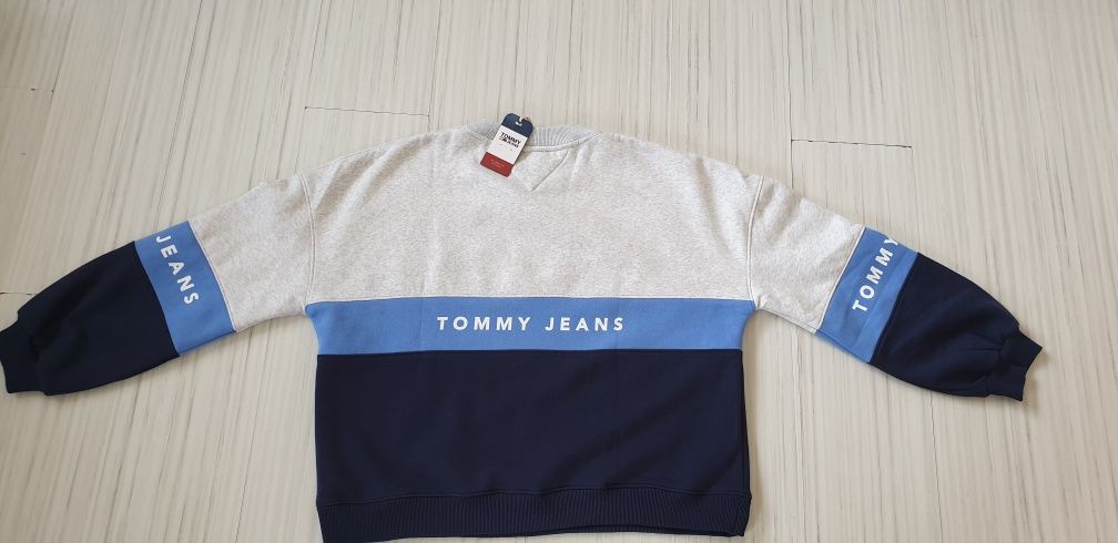 Tommy Hilfiger Sweatshirt Oversize Womens Size L НОВО! ОРИГИНАЛ!