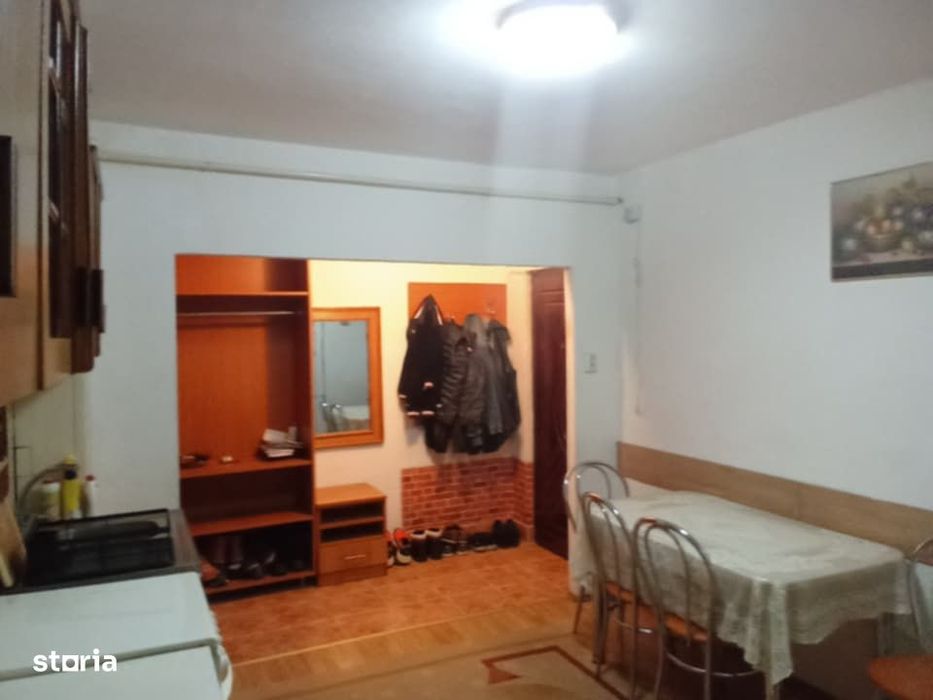 Apartament 4 camere, spatios, etaj 2, zona D-va!