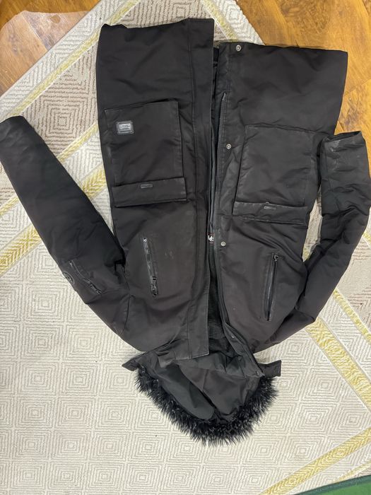 Зимняя куртка пуховик