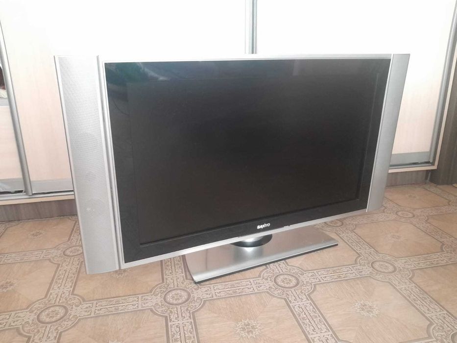 Продам Японский LCD телевизор