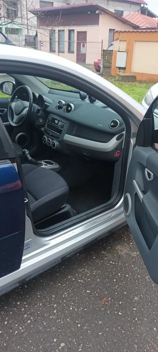 Pinguinul cel fasnet