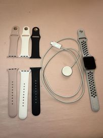 Apple Watch Nike S7 GPS, 41mm Starlight Aluminium Case Nike Sport Band