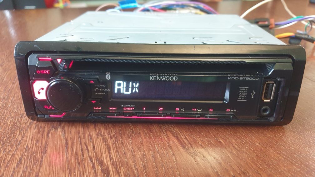 Авто плеър радио музика за кола Кенуулд Kenwood MP-3 USB AUX Bluetooth